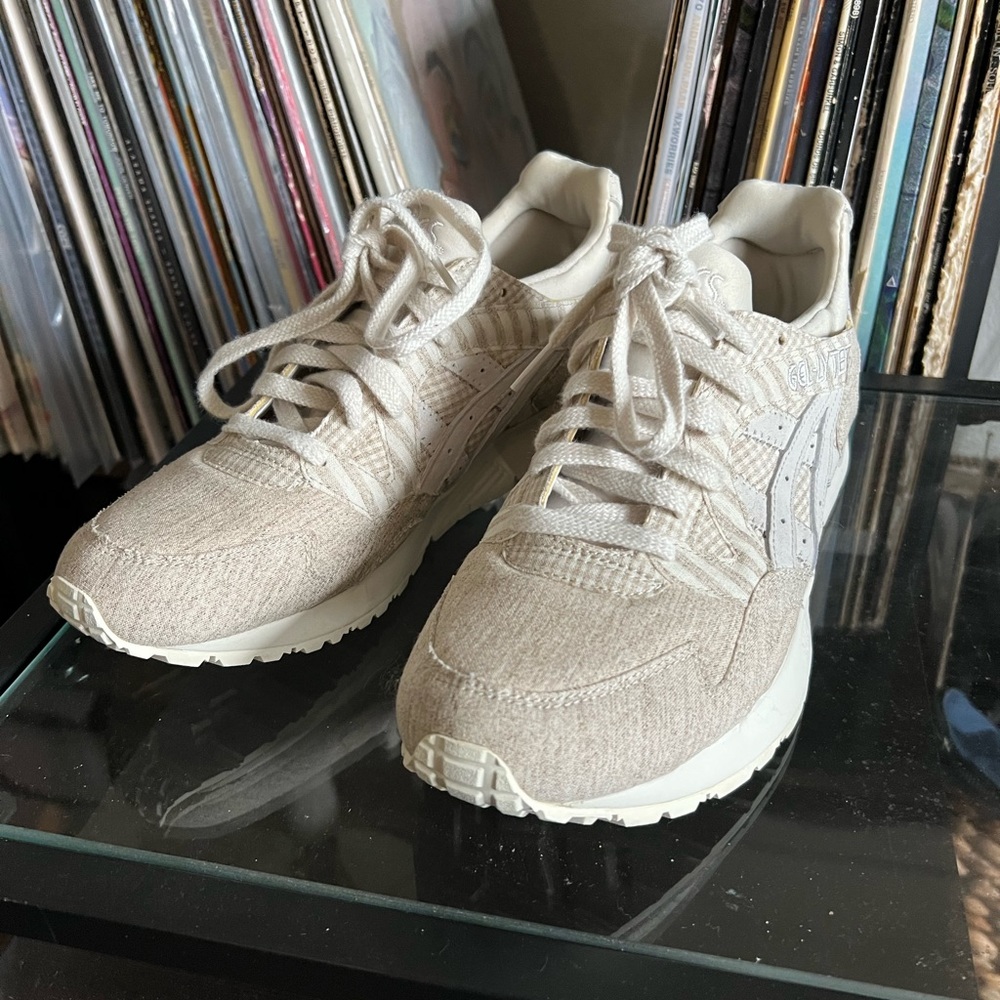 Rare Sample ASICS GEL-Lyte V